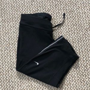 Women’s Nike dri-fit cropped leggings